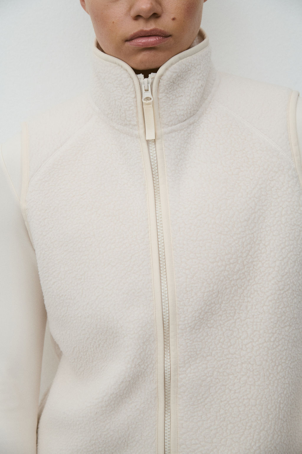 Chaleco de deporte en borreguito Regular Fit - H&m фото 8