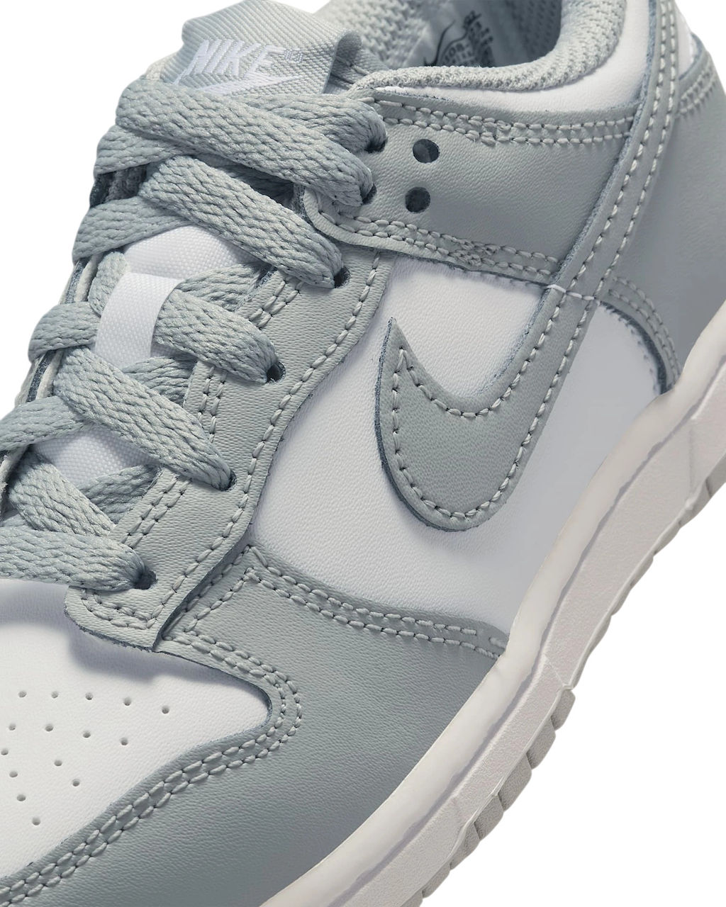 Кроссовки детские