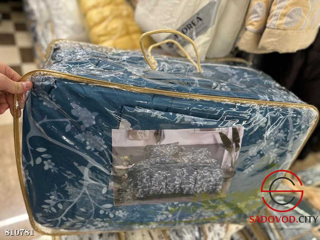 Комплект постельного белья с одеялом и подушками