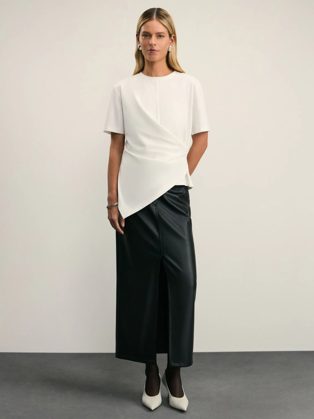 Футболка асимметричного кроя / Zarina  фото 2