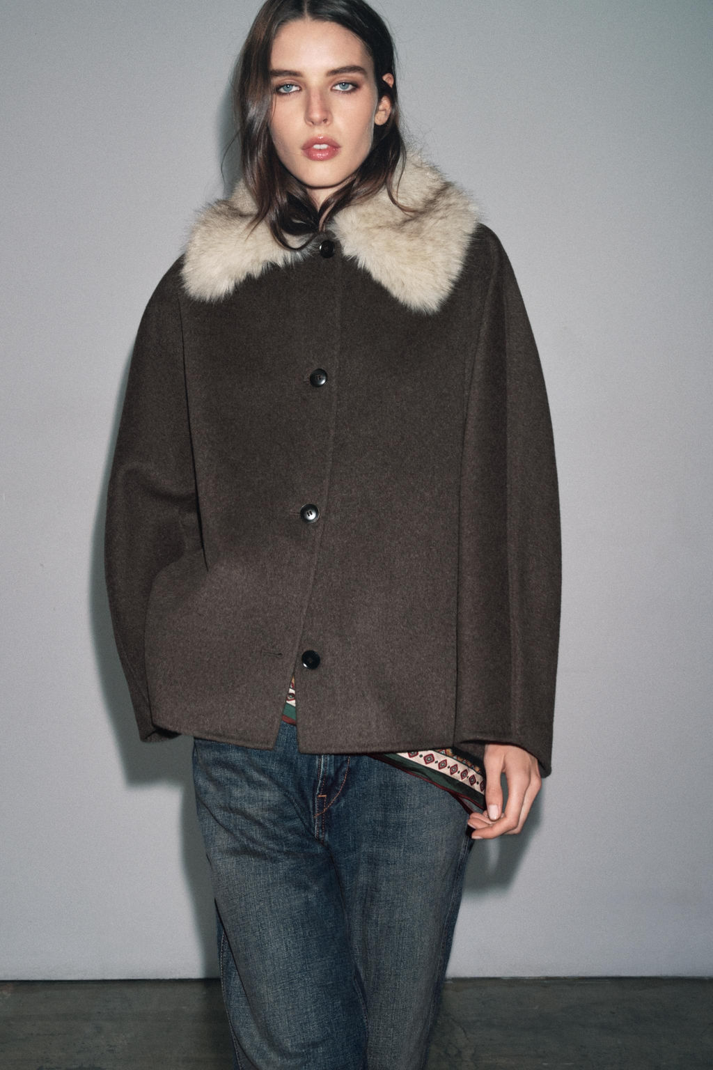 WOOL JACKET WITH FAUX FUR COLLAR ZW COLLECTION - Zara фото 2