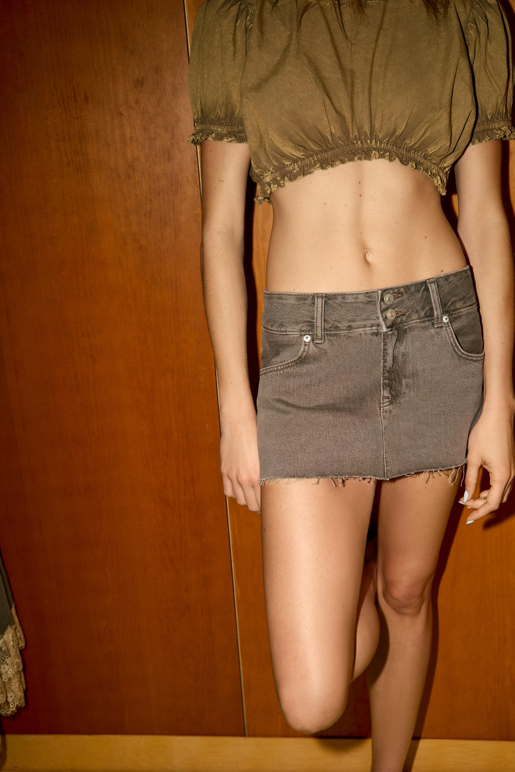 TRF COLOURED DENIM MINI SKIRT - Zara фото 2