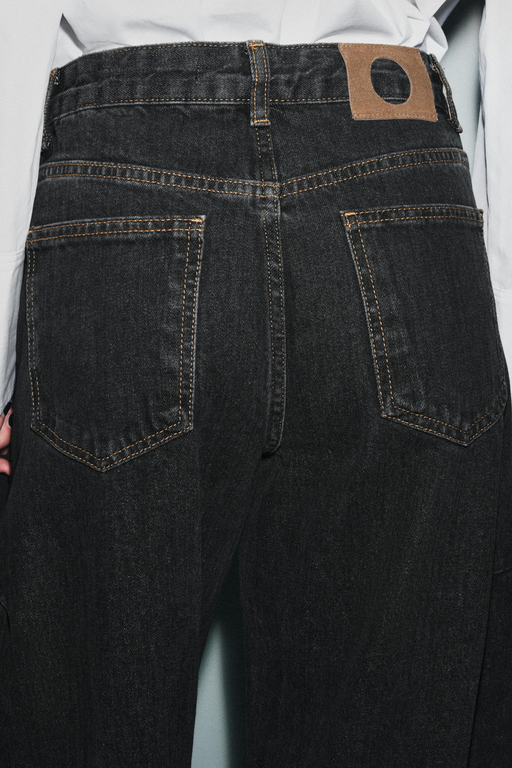 ZW COLLECTION ANKLE BALLOON MID-WAIST JEANS - Zara фото 5