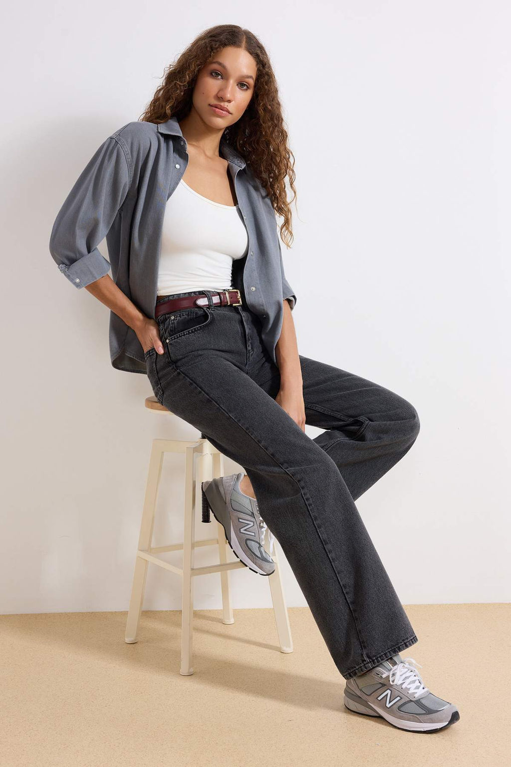 Antrasit Yuksek Bel Wide Leg Genis Paca %100 Pamuk Non-Stretch Jeans TWOSS23JE00068