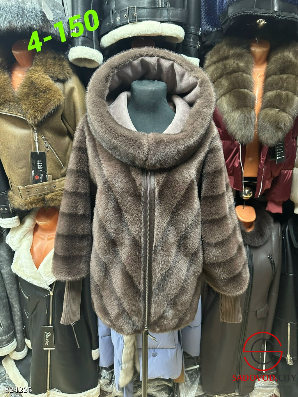 Шуба женская из искусственного меха