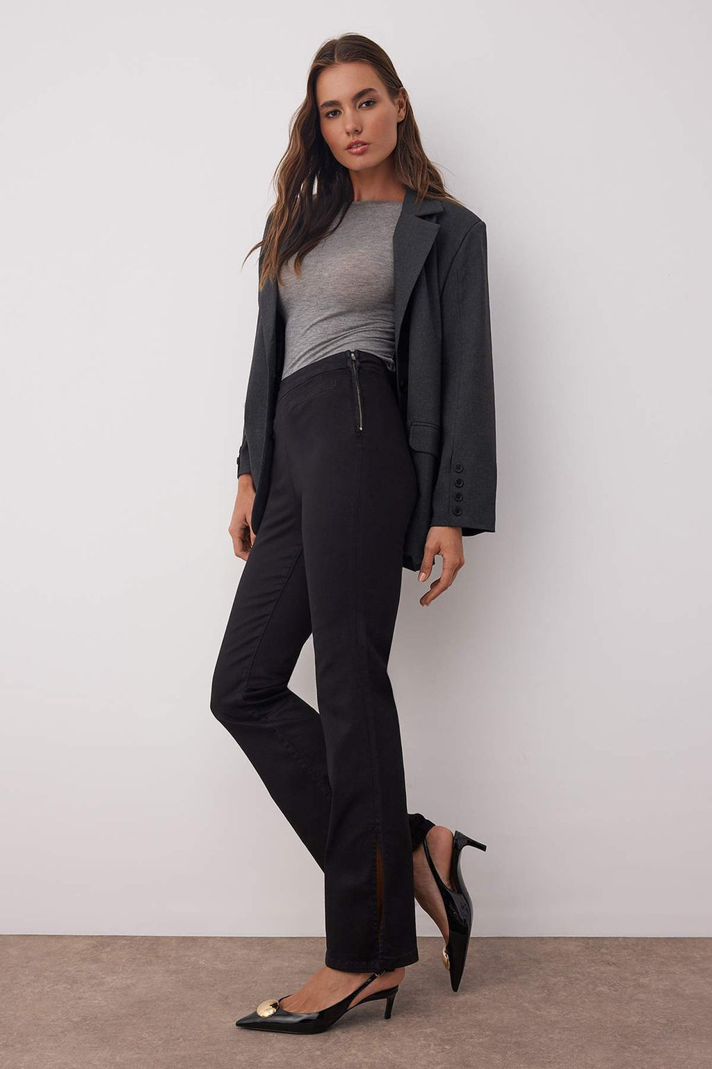 Siyah Bel Detayl? Yuksek Bel Ispanyol Paca Flare Jeans TWOAW26JE00103