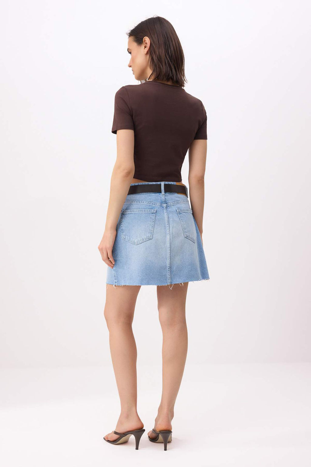 Premium Ac?k Mavi Ozel Kumas Kemerli Az Esnek Mini Denim Etek TWOSS26ET00097 - Trendyolmilla фото 5