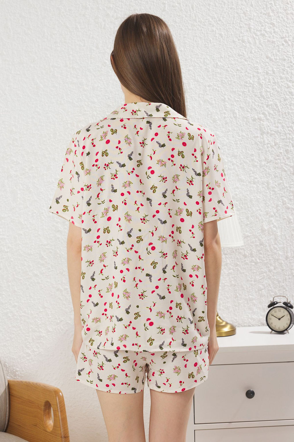 Trendyolmilla Cok Renkli Meyve Desenli Viskon Sortlu Dokuma Pijama Tak?m? THMSS25PT00307 фото 4