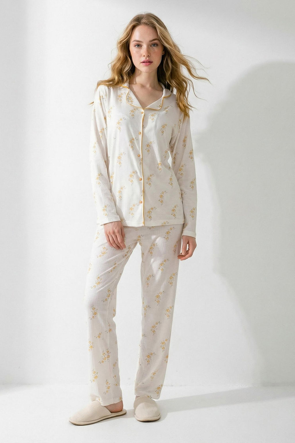 Beyaz-Sar? Cicekli Biyeli Fitilli Orme Pijama Tak?m? THMSS26PT00078 - Trendyolmilla фото 2