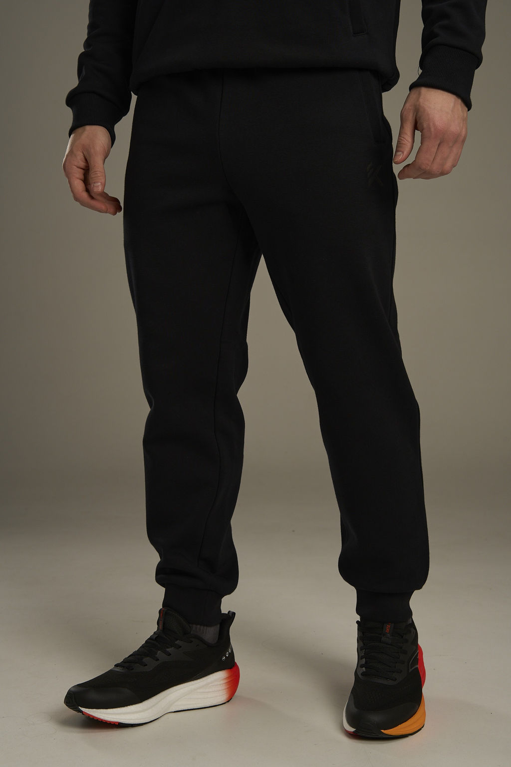 Брюки трикотажные утепленные Черный