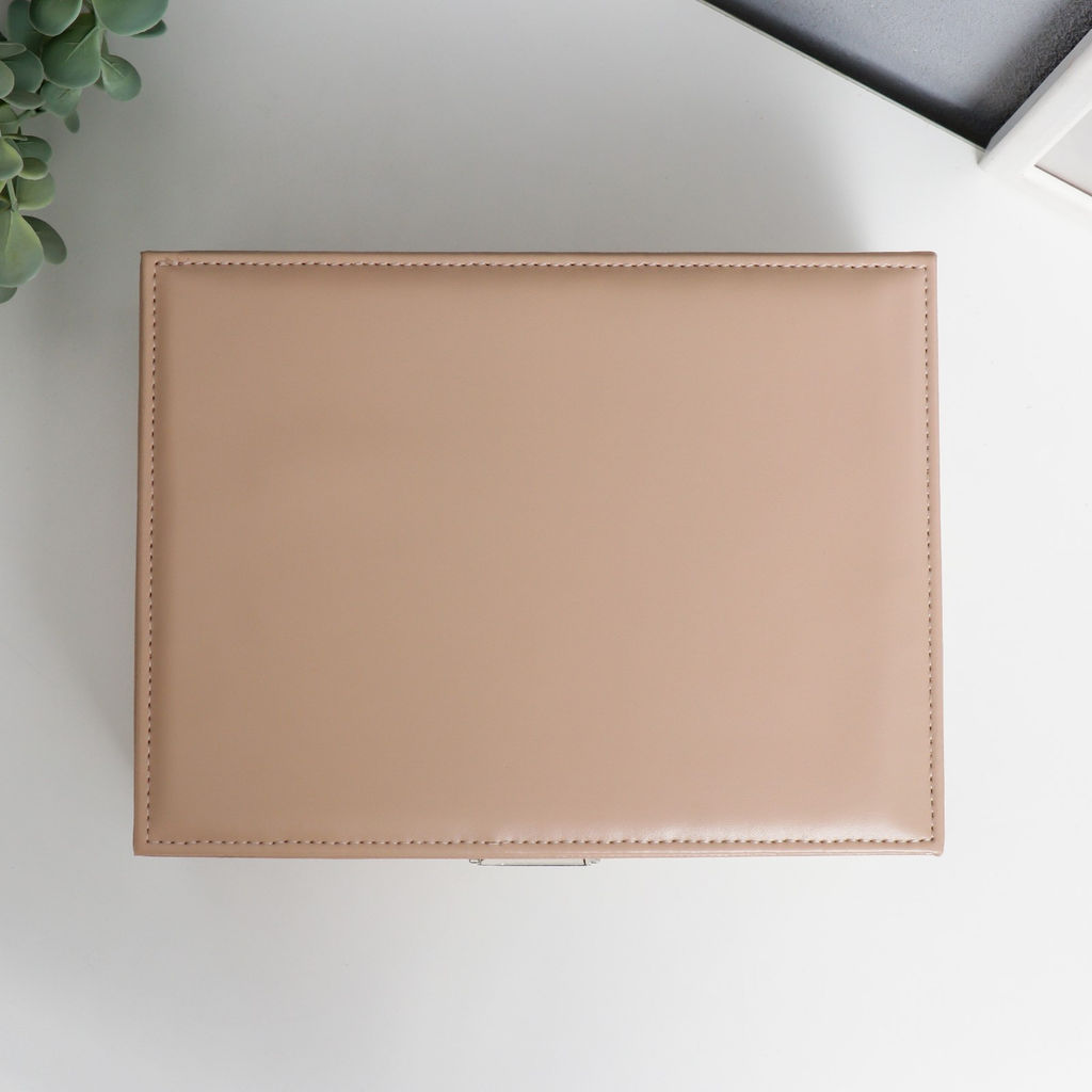 Шкатулка кожзам для украшений Кремовая матовая 9х23х17 см - Simaland фото 3