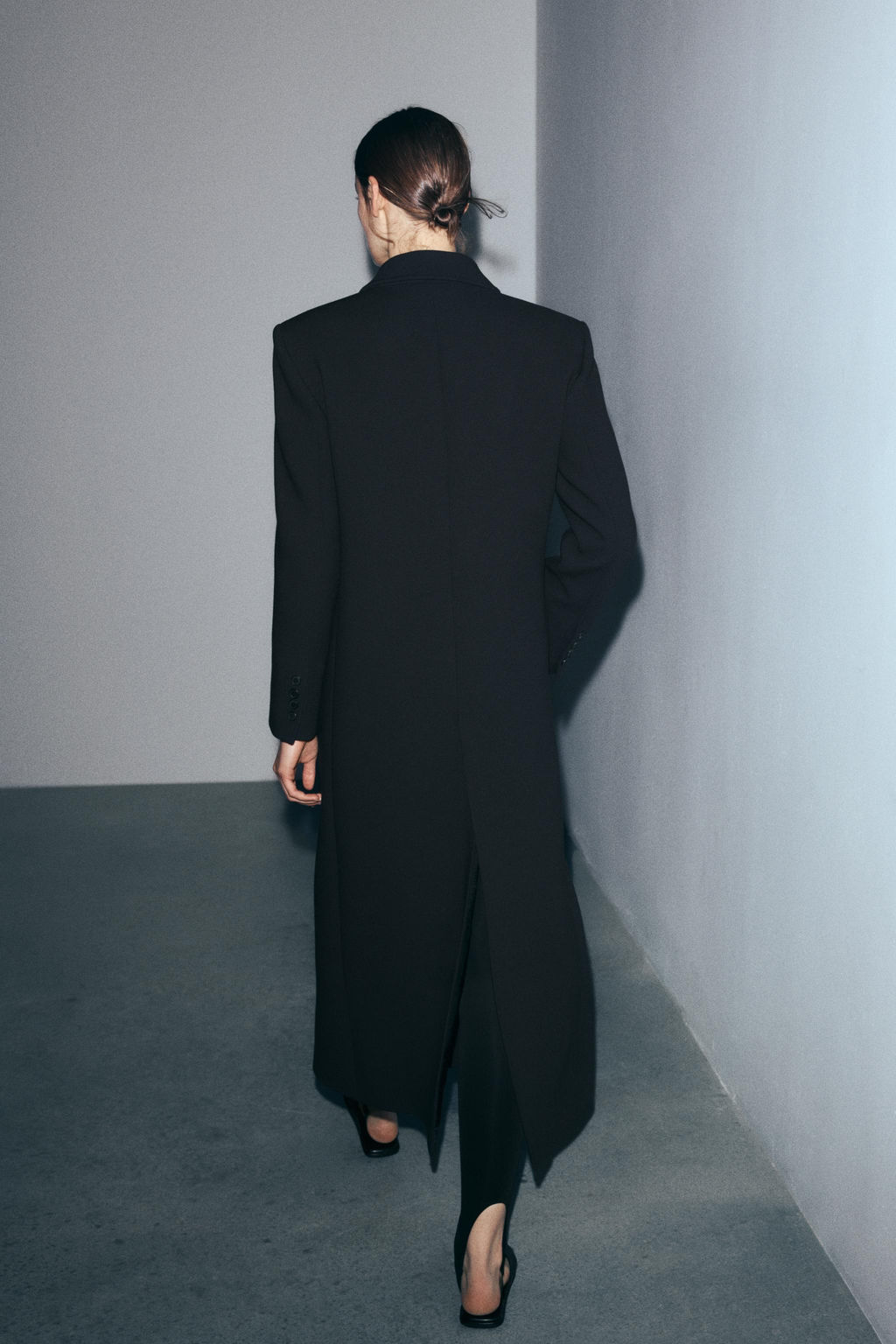 ZW COLLECTION FITTED BUTTON COAT - Zara фото 2