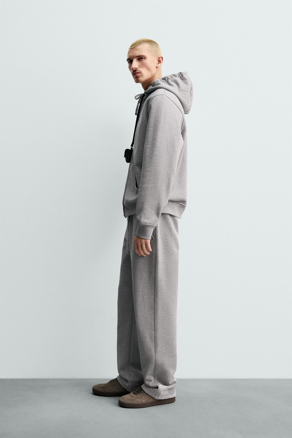 PANTAL?N JOGGER HEAVYWEIGHT REGULAR FIT ORIGINS / Gris vigor? - Zara фото 4