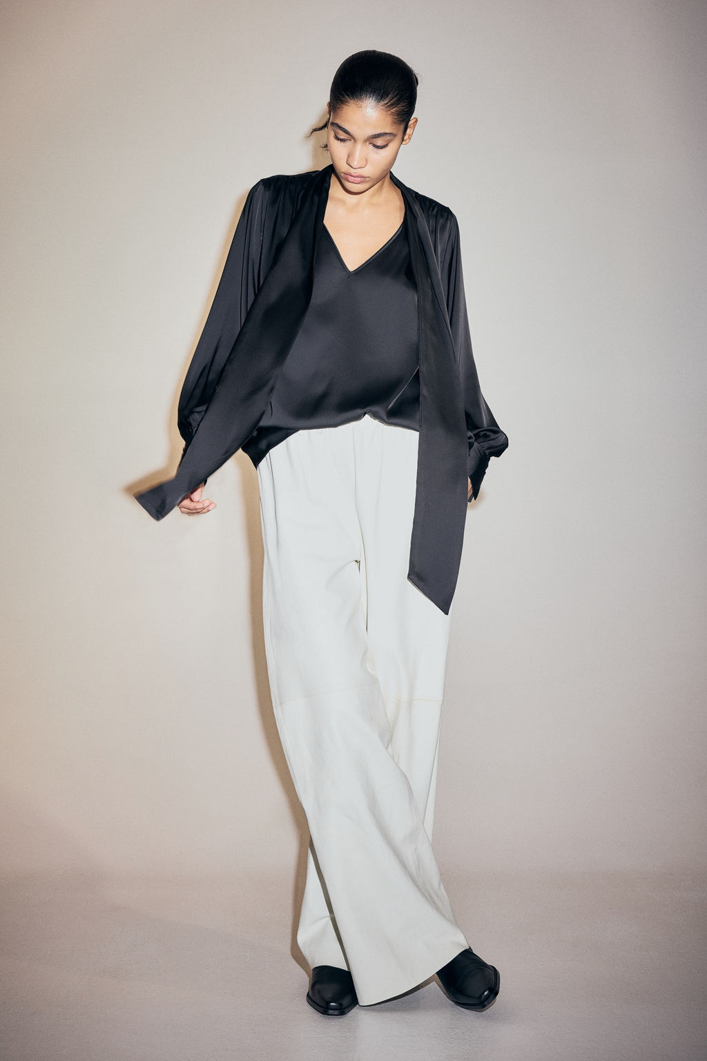Blusa de gasa con lazada - H&m фото 5