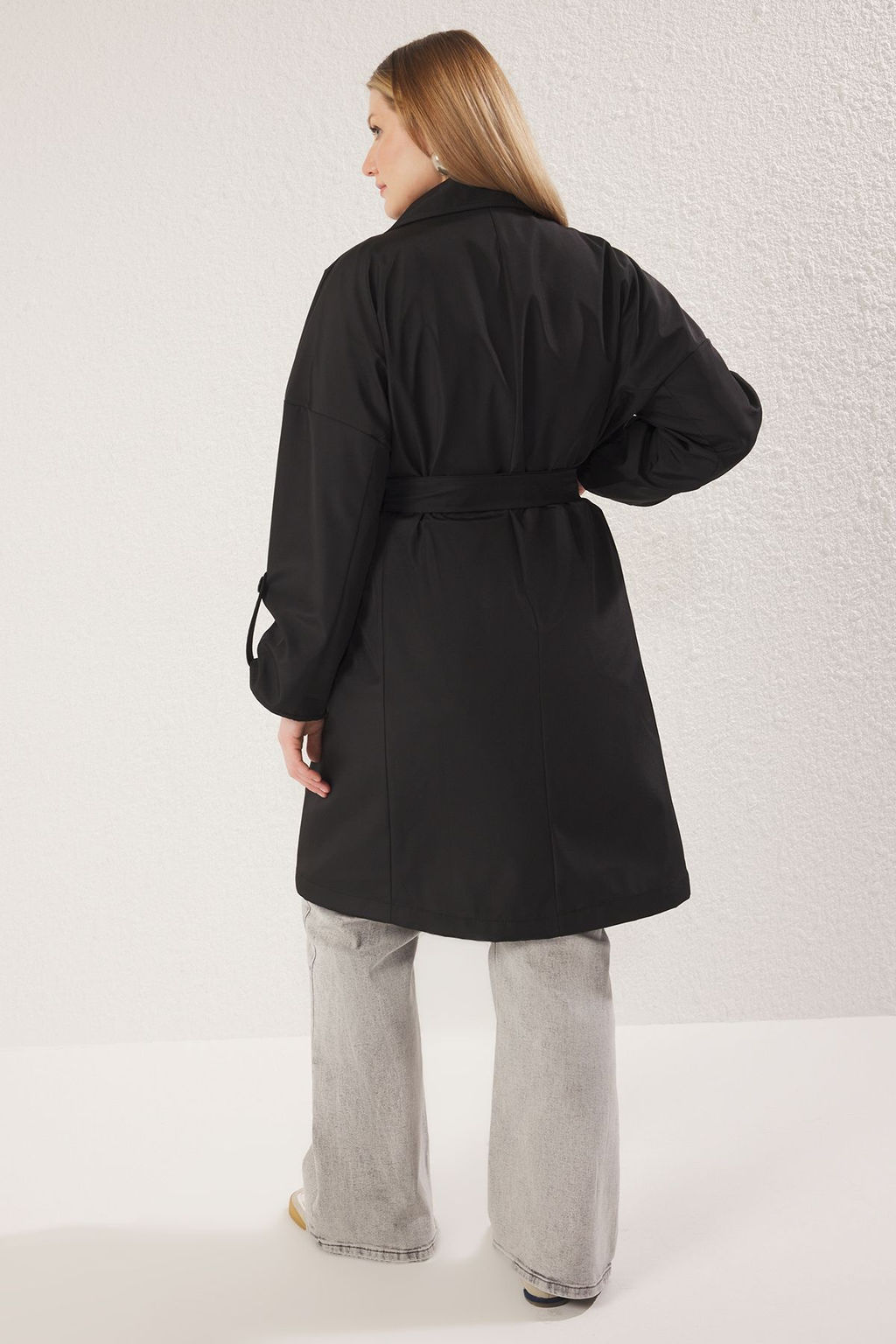 Trendyolmilla Bej Oversize Kusakl? Su Itici Uzun Trenckot TWOAW24TR00019  фото 34