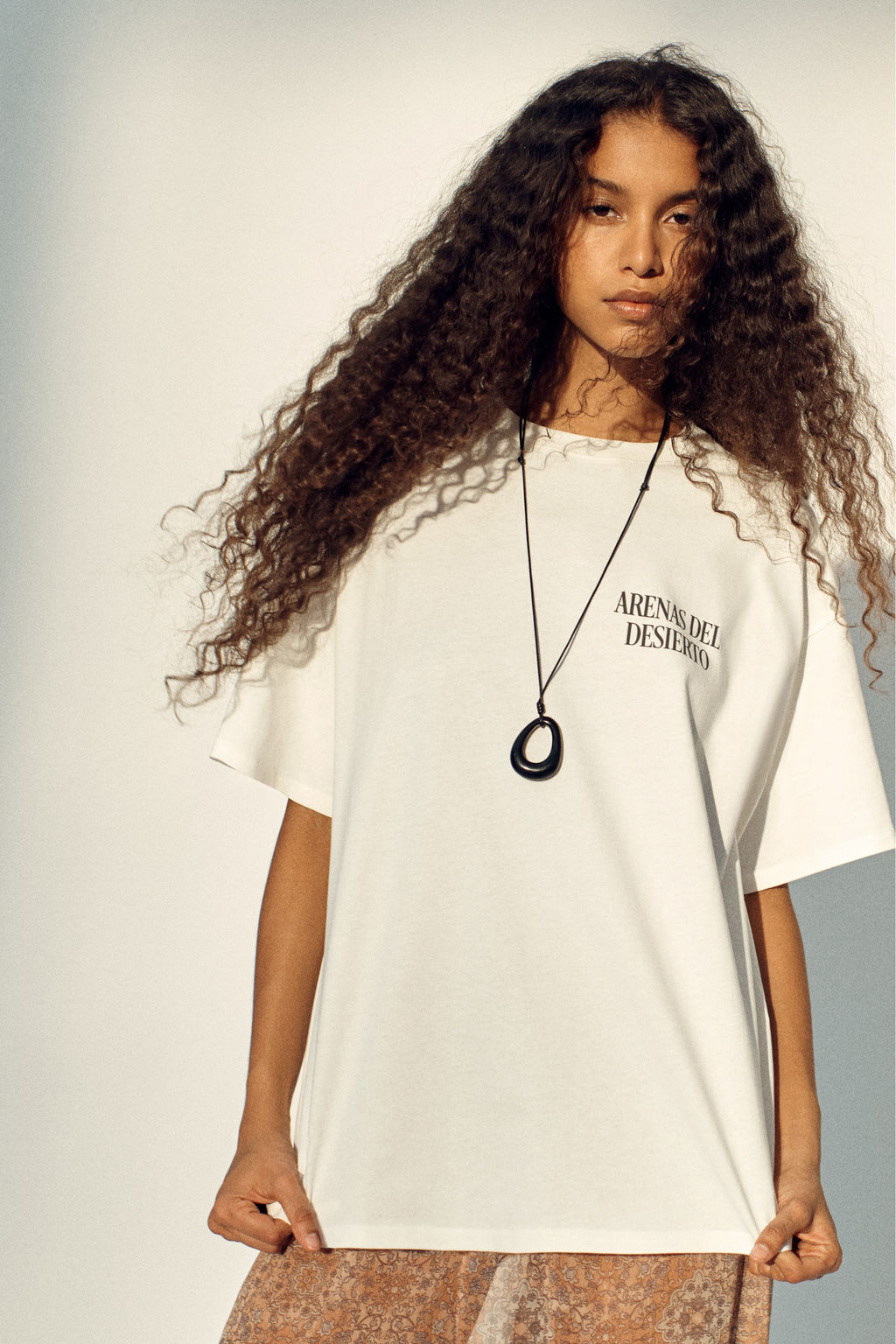 Camiseta oversize con motivo estampado - H&m фото 14