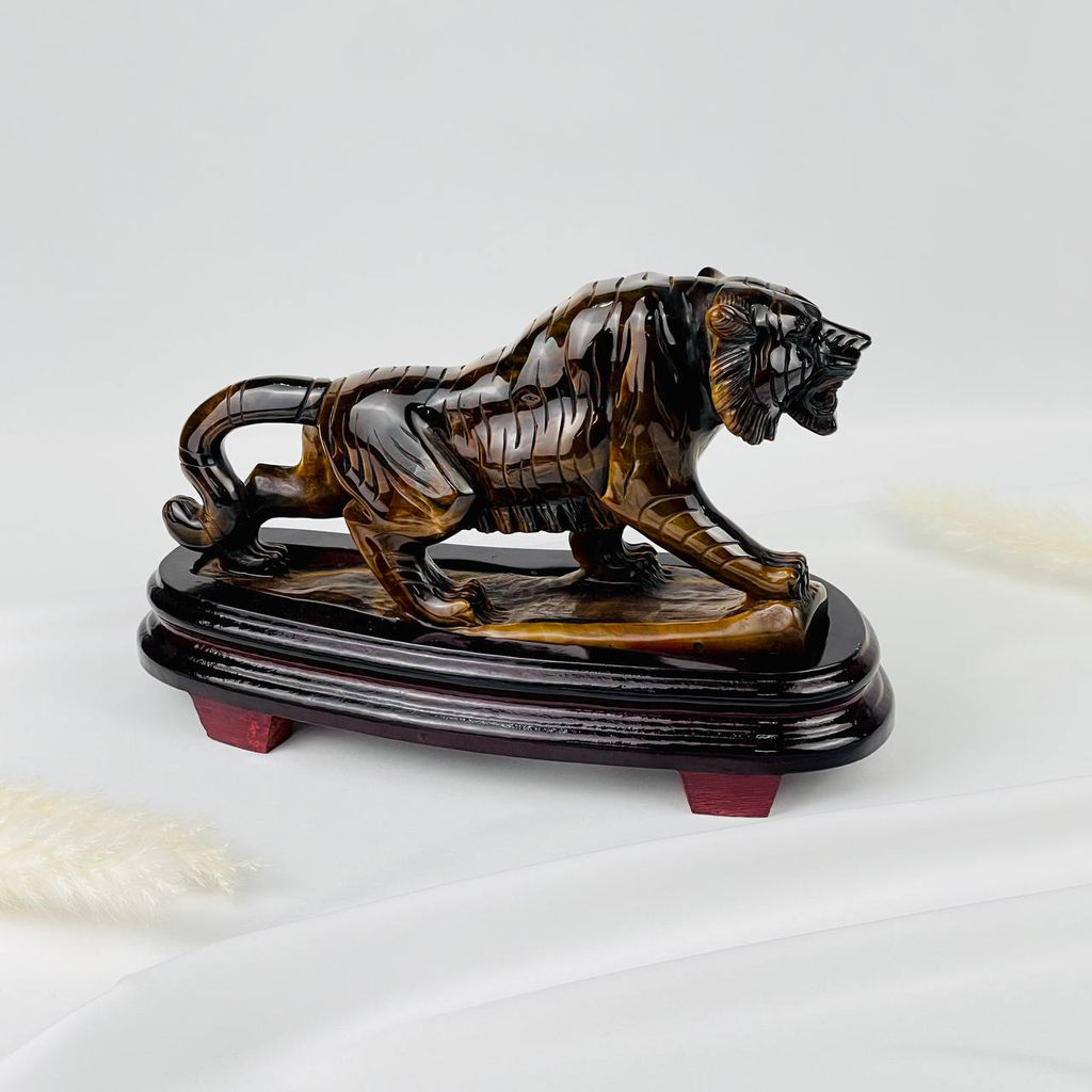 Тигр из камня Тигровый глаз