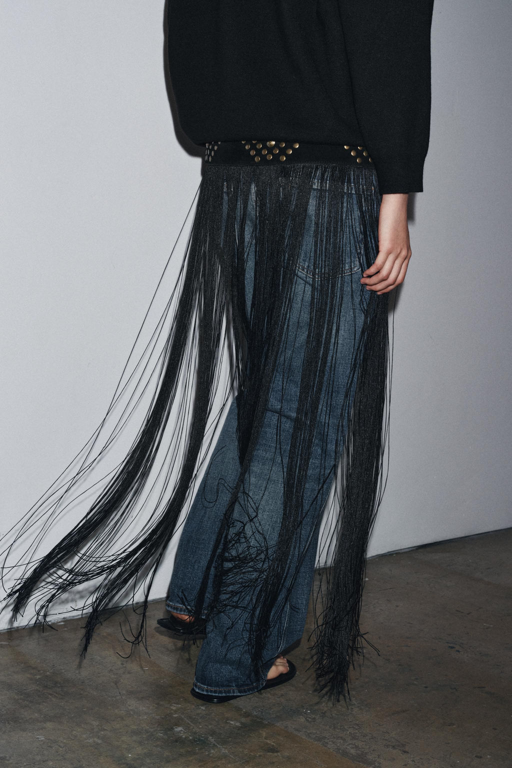 LEATHER STUDDED FRINGED CORSET BELT - Zara фото 2