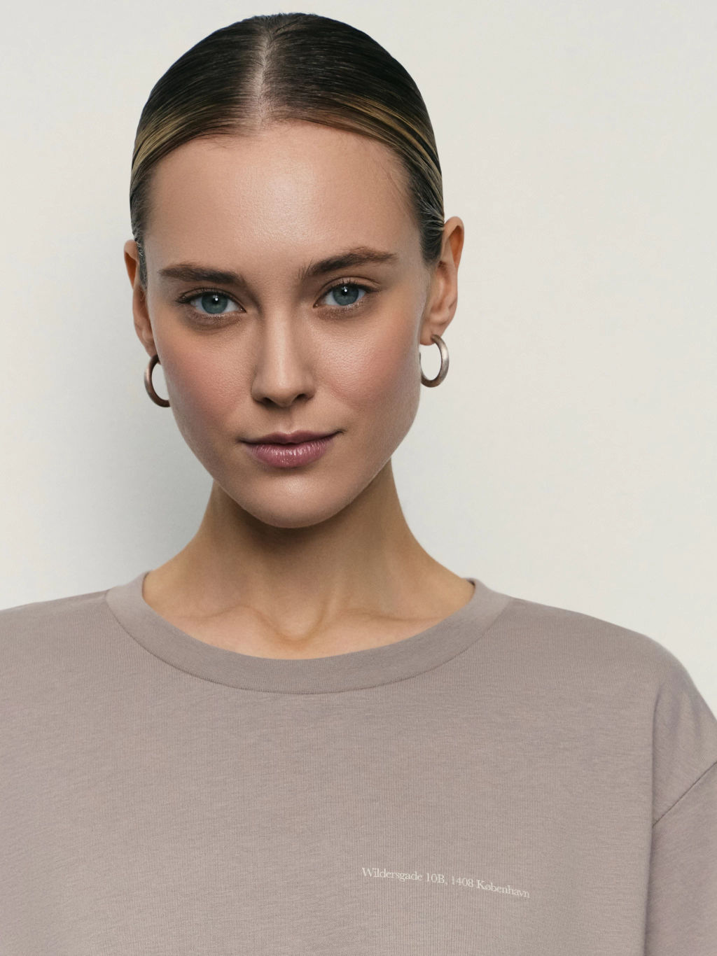 Футболка свободного кроя с принтом / Zarina фото 6