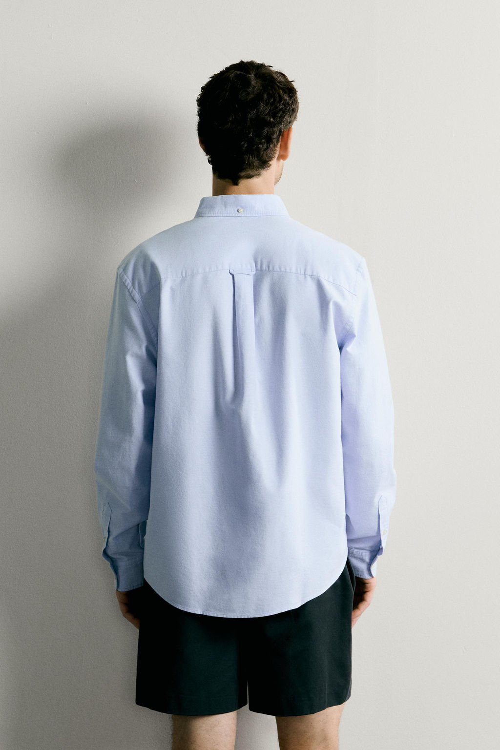 CAMISA REGULAR FIT ESTRUCTURA OXFORD / Celeste - Zara фото 3