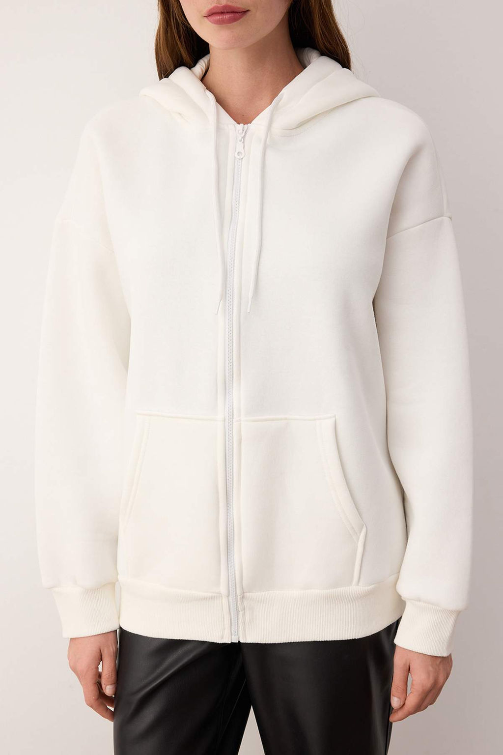 Ekru Oversize/Rahat Kesim Fermuarl? Kal?n Ici Polarl? Orme Sweatshirt TWOAW24SW00188