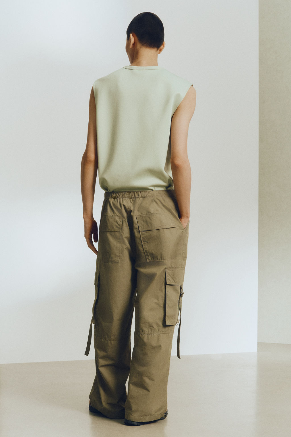 Camiseta sin mangas efecto neopreno Loose Fit - H&m фото 5