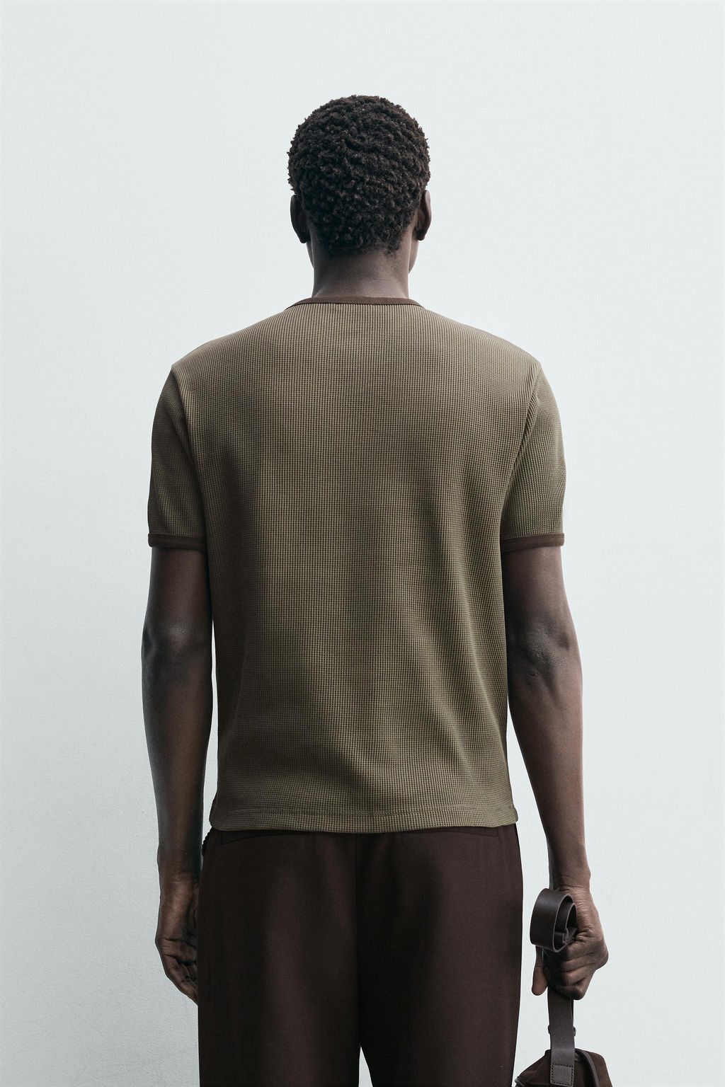CAMISETA ESTRUCTURA WAFFLE / kaki-med - Zara фото 3