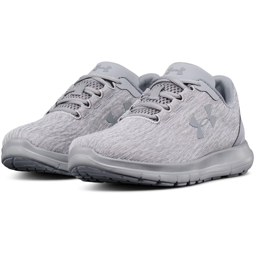 Кроссовки женские