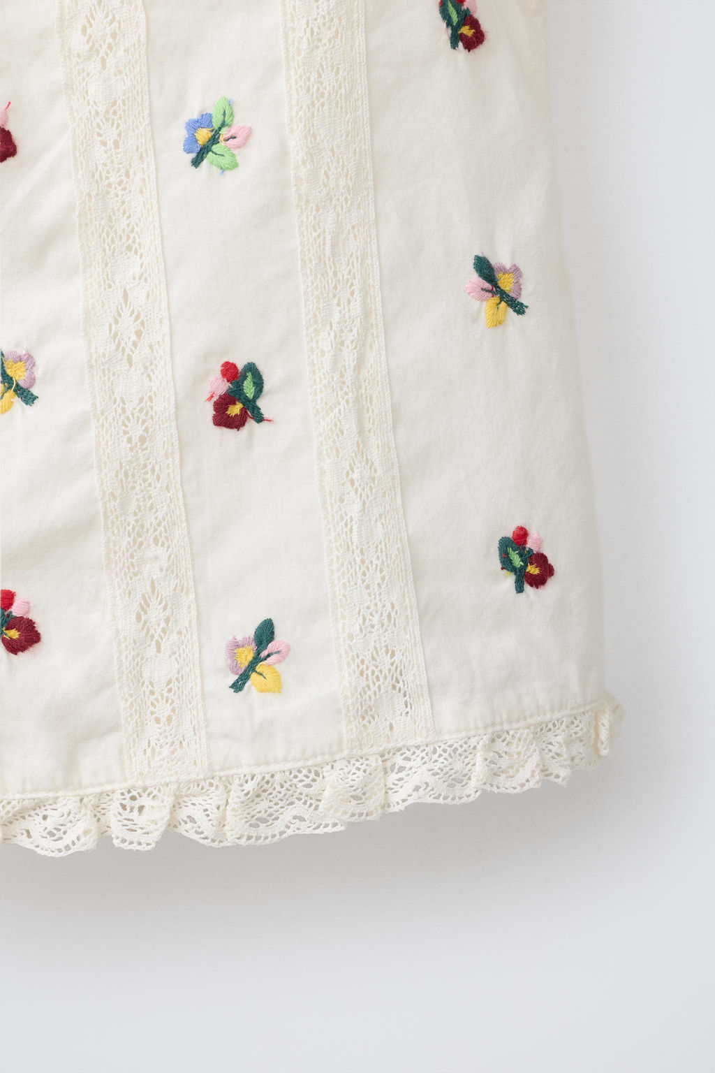 BLUSA BORDADOS PUNTILLA / Crudo - Zara фото 6