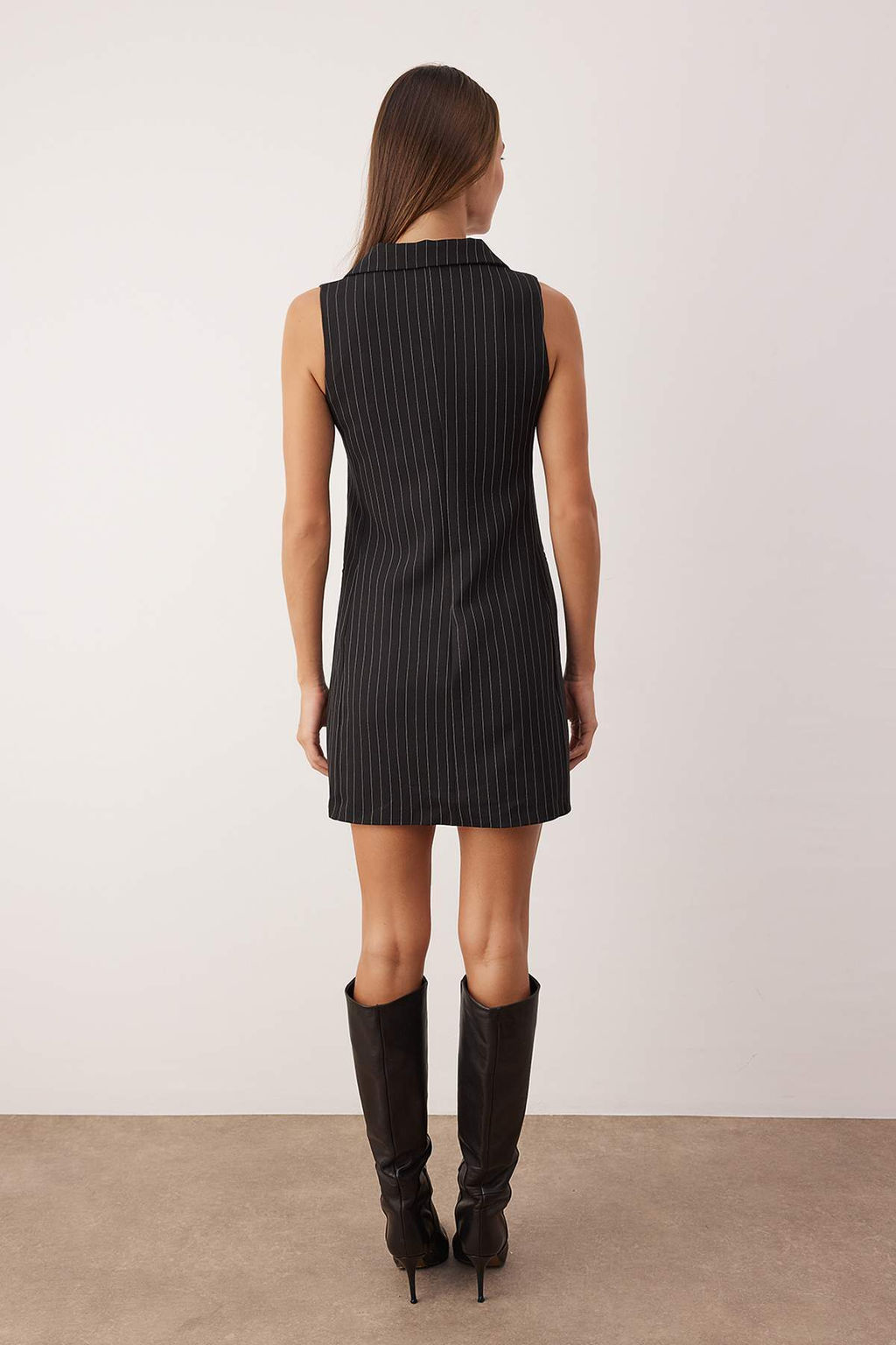 Siyah Cizgili K?sa / Mini Dokuma Ceket Elbise TWOAW26EL00120
