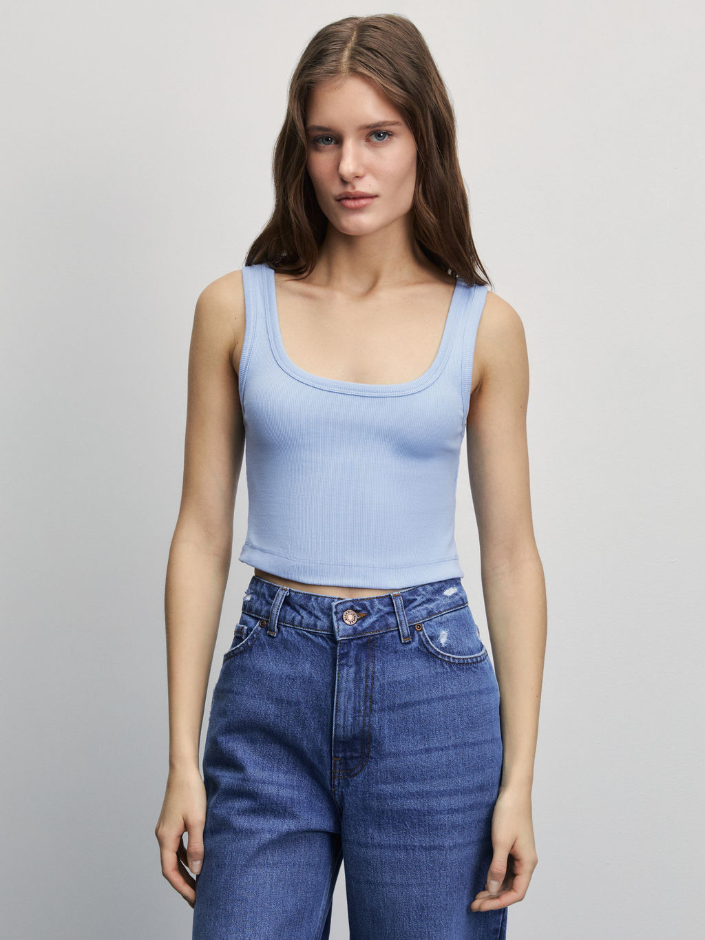 Укороченный топ в рубчик / Zarina  фото 3