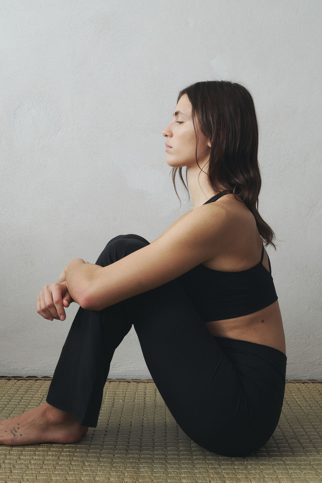 Leggings de yoga acampanados con SoftMove - H&m фото 16