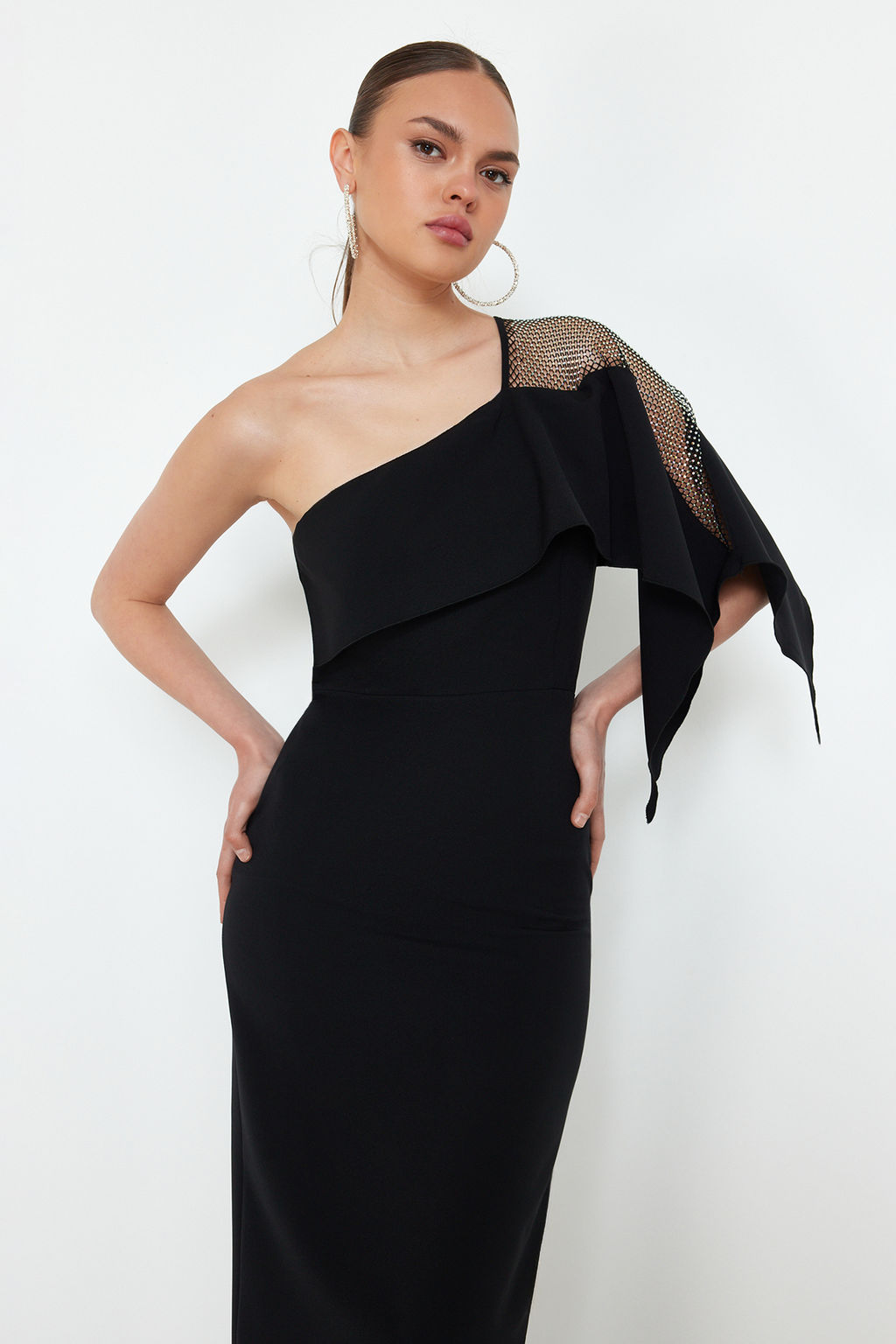 Siyah Vucuda Oturan Tas Aksesuarl? Tek Kol Dokuma Uzun Abiye Elbise TPRSS24AE00132 - Trendyolmilla фото 2
