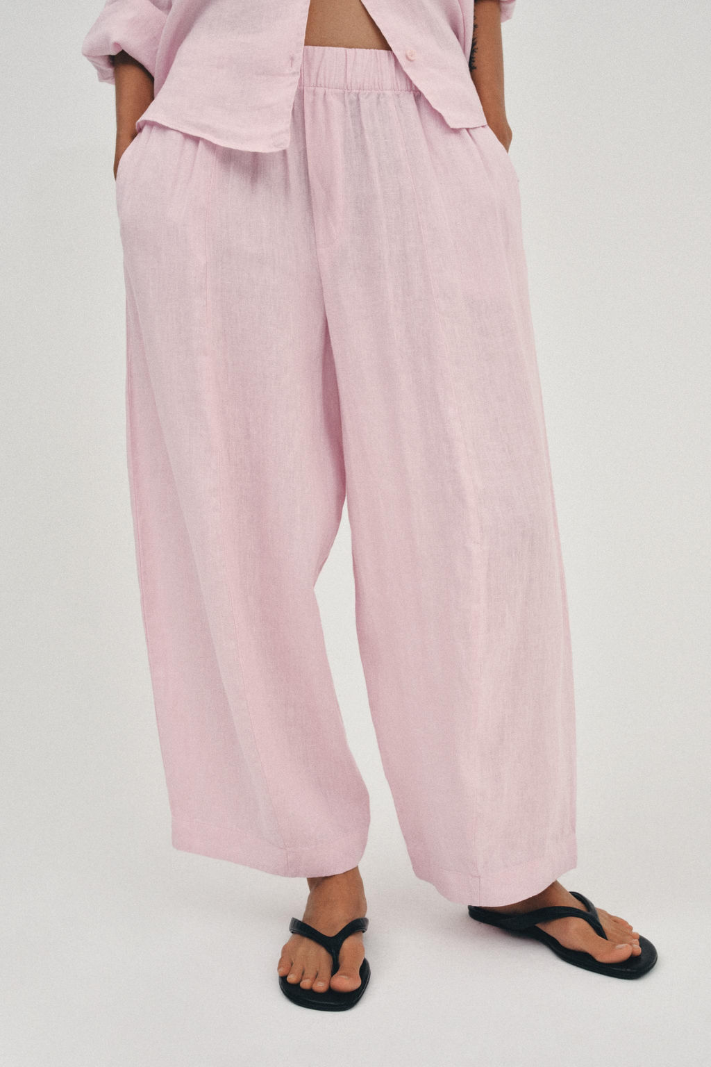 PANTAL?N BARREL LINO ZW COLLECTION / Malva claro - Zara фото 2