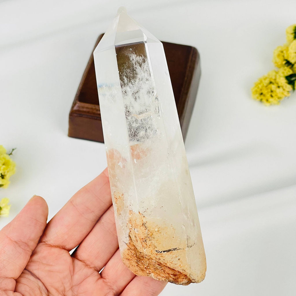 Кристалл из Горного Хрусталя на подставке