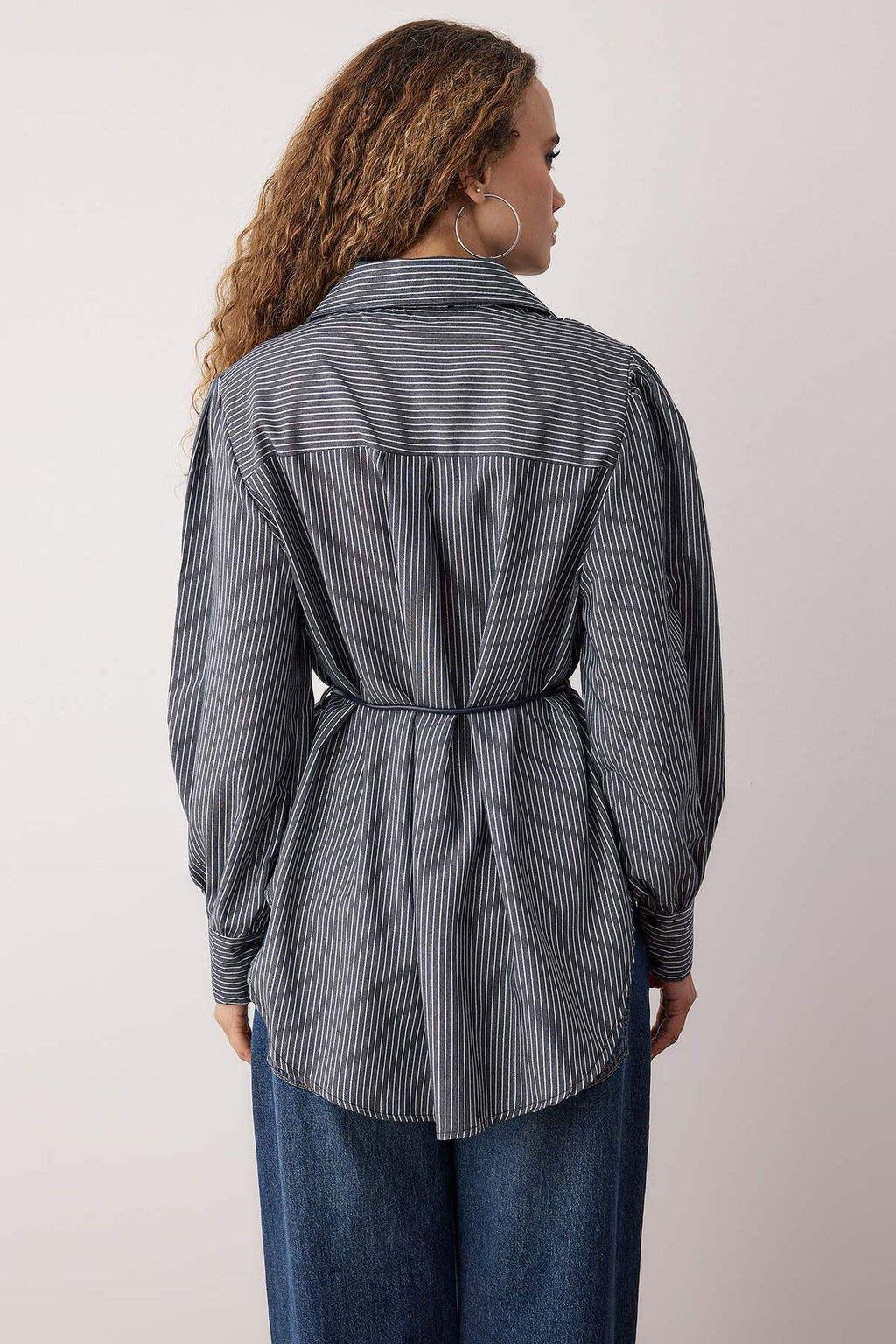 Lacivert Cizgili Deri Kusakl? Par?lt?l? Gomlek TWOAW26GO00110 - Trendyolmilla фото 4