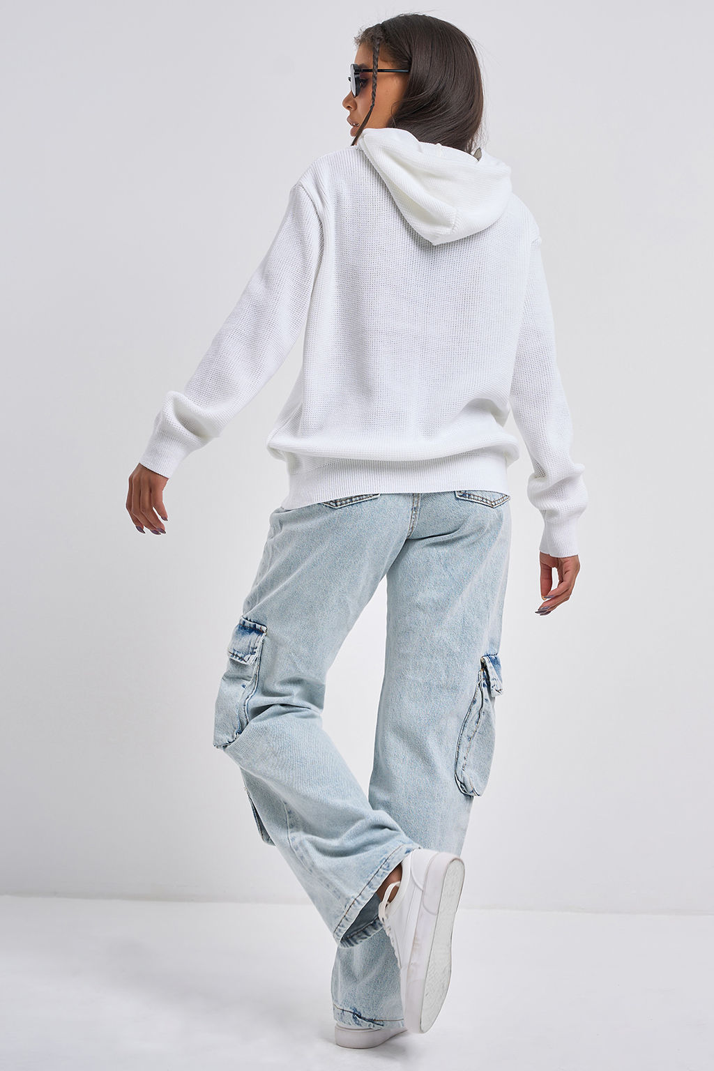 Джемпер хлопковый с капюшоном белый