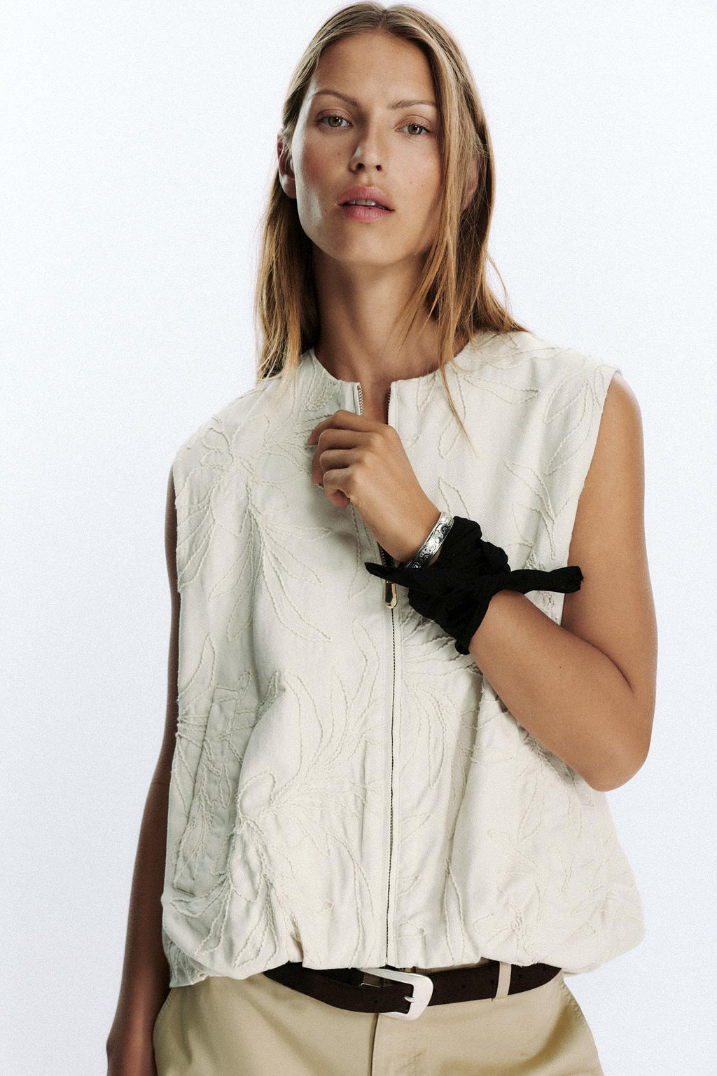 EMBROIDERED GILET - Zara фото 2