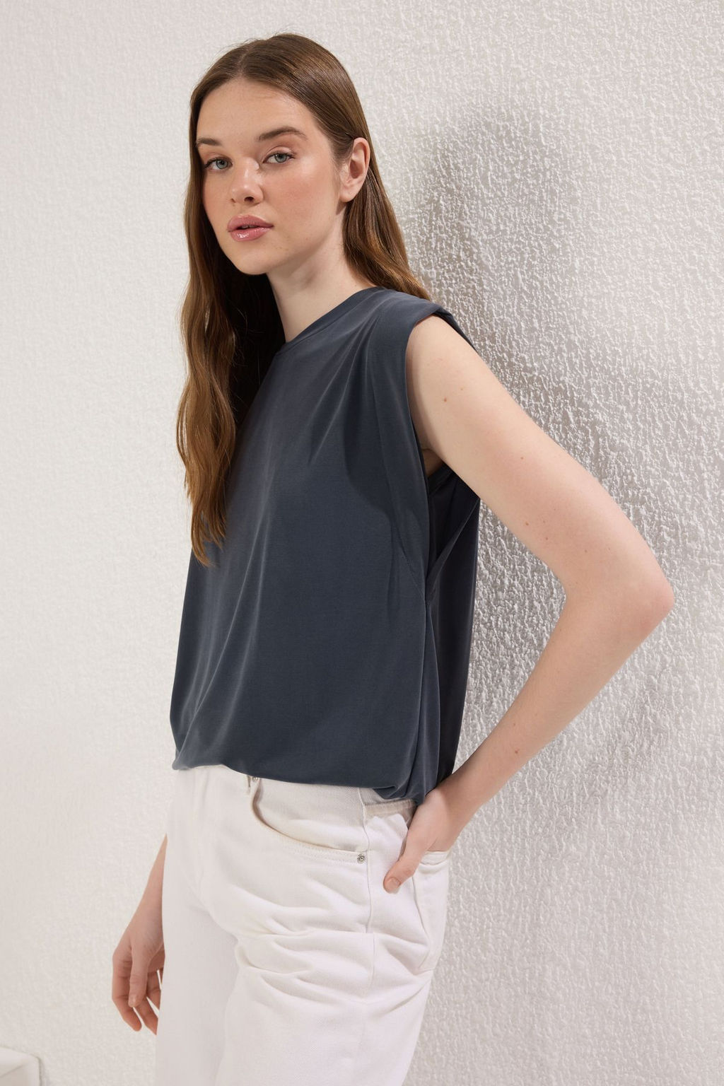 Antrasit More Sustainable Modal Ay Kol Regular Kesim Bisiklet Yaka Orme T-Shirt TWOSS25TS00001