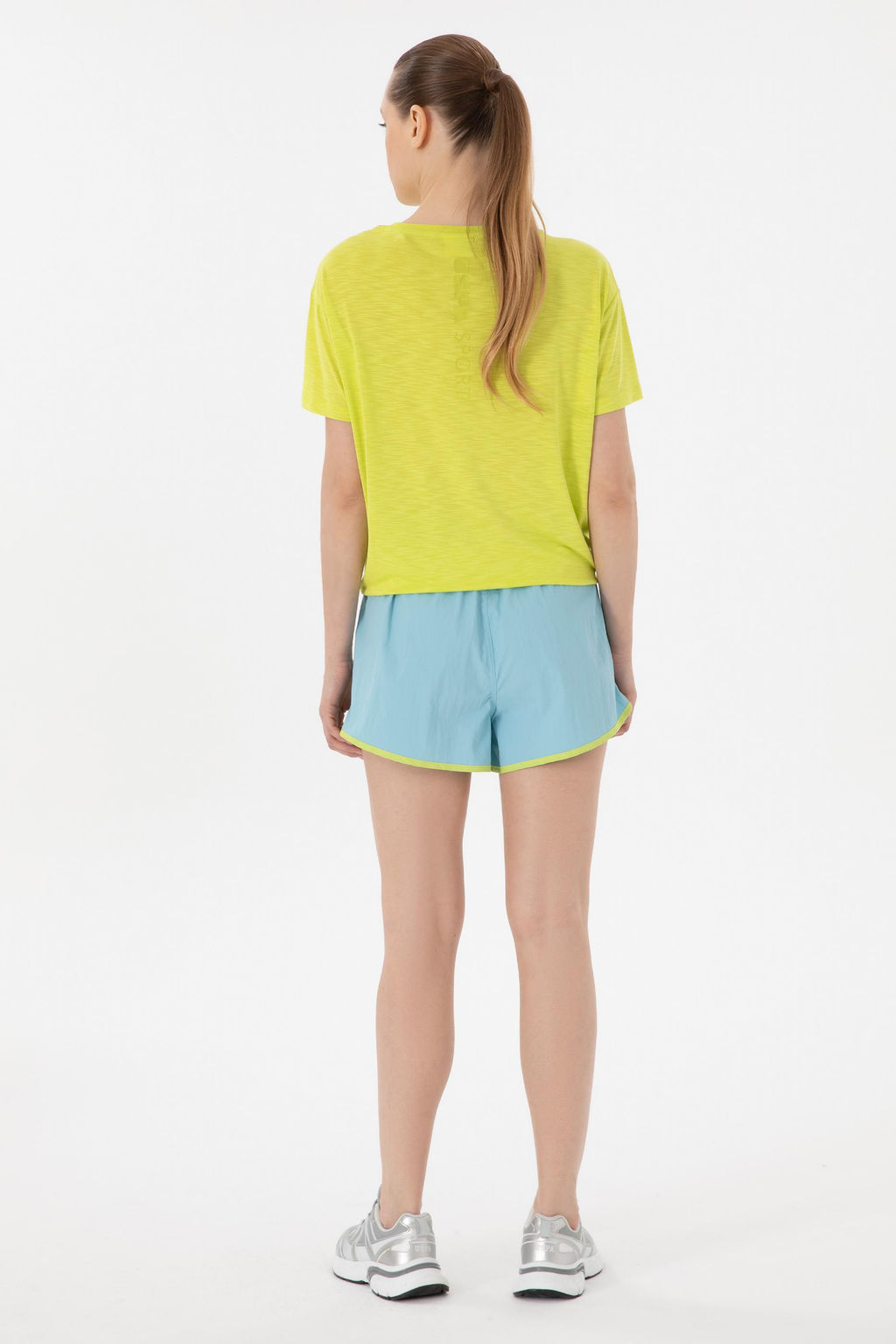 Женская вода -зеленый море короткие неожиданные скидки в корзине