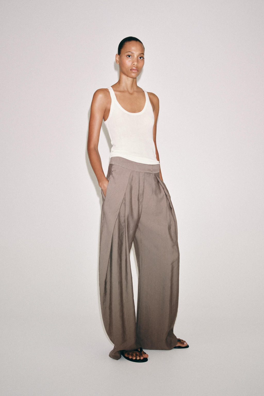 PANTAL?N WIDE LEG PLIEGUES ZW COLLECTION / Marr?n / Topo