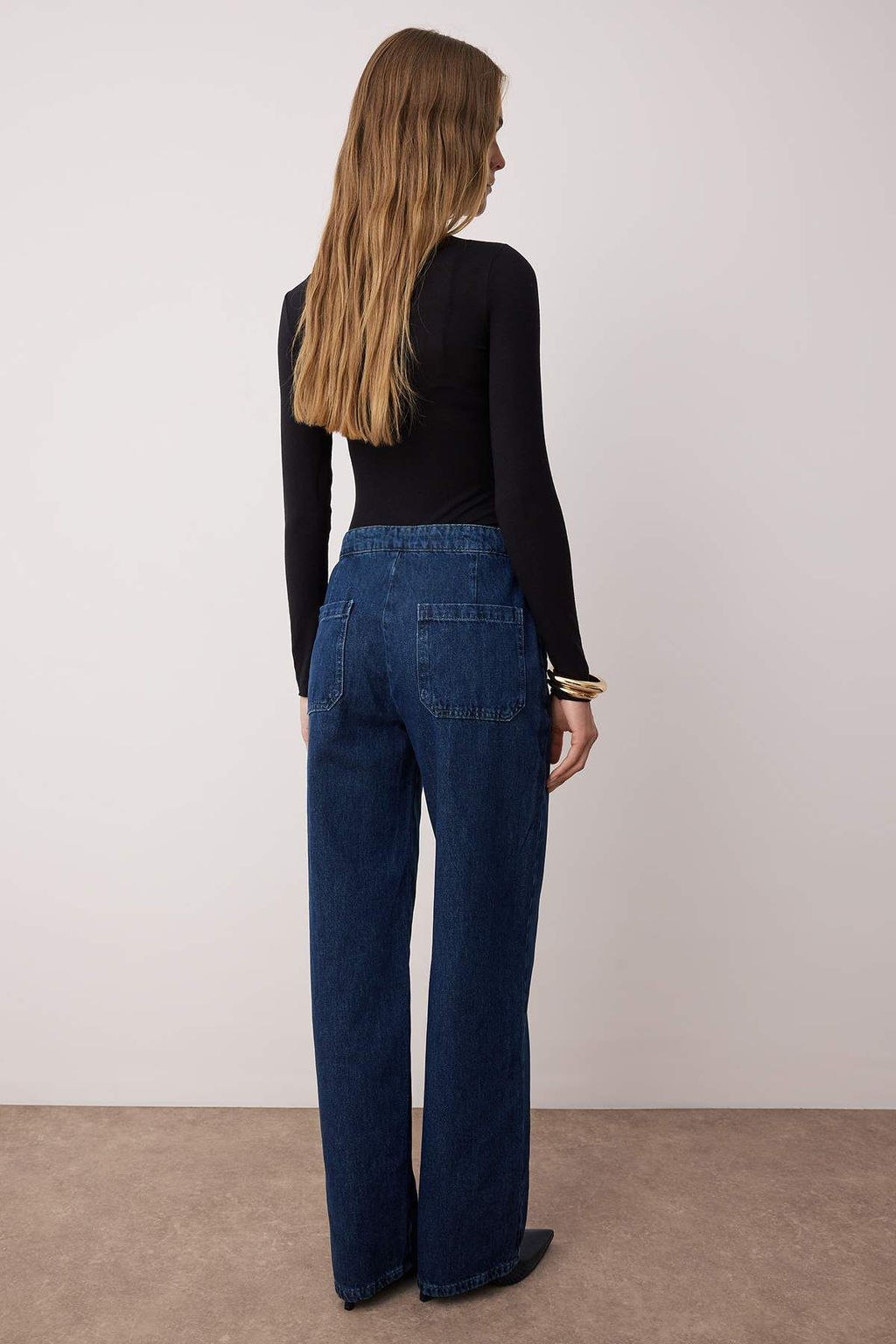 Koyu Mavi Dugme Detayl? Yuksek Bel Wide Leg Jeans TWOAW26JE00039 - Trendyolmilla фото 4