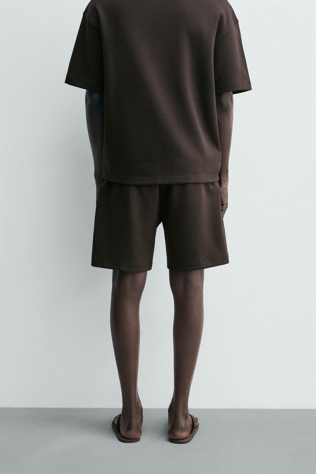 BERMUDA JOGGER RELAXED FIT INTERLOCK / Marr?n oscuro - Zara фото 3
