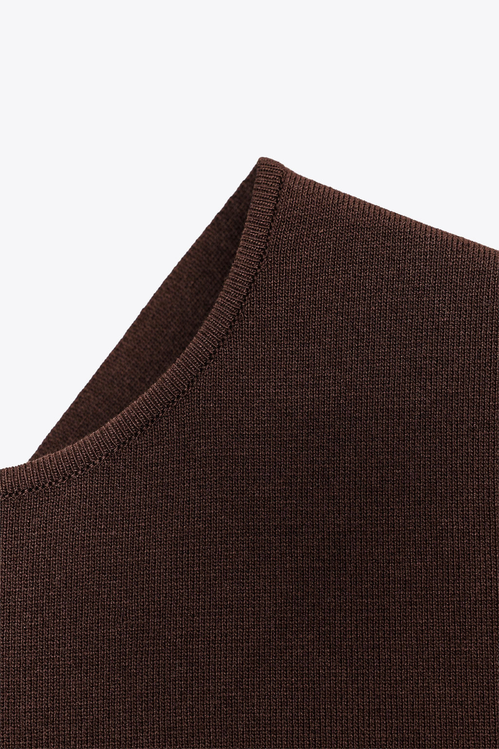 KNIT CUT-OUT BACK TOP