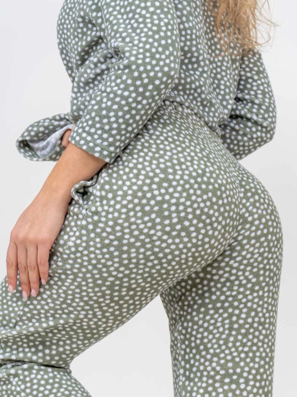 Костюм женский, цвет зеленый