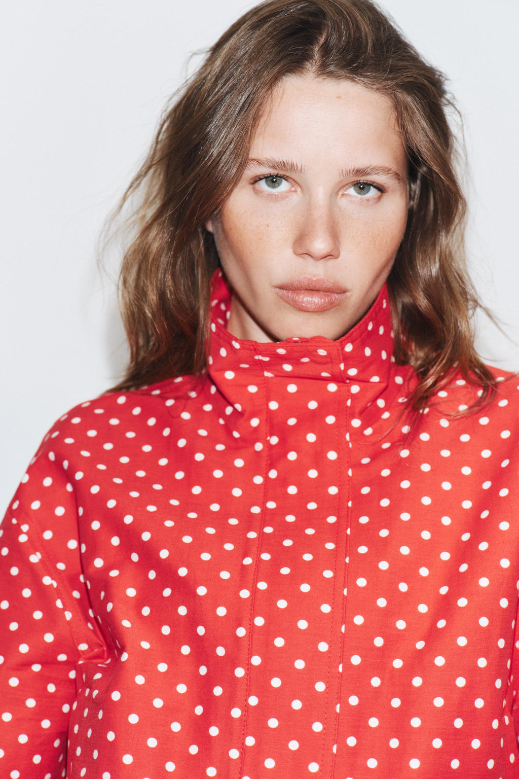 CHAQUETA ABULLONADA LUNARES / Rojo / Blanco - Zara фото 4