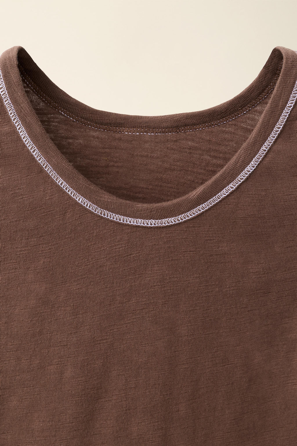CAMISETA PESPUNTES CREATED BY CARAMEL LONDON X ZARA / Marr?n