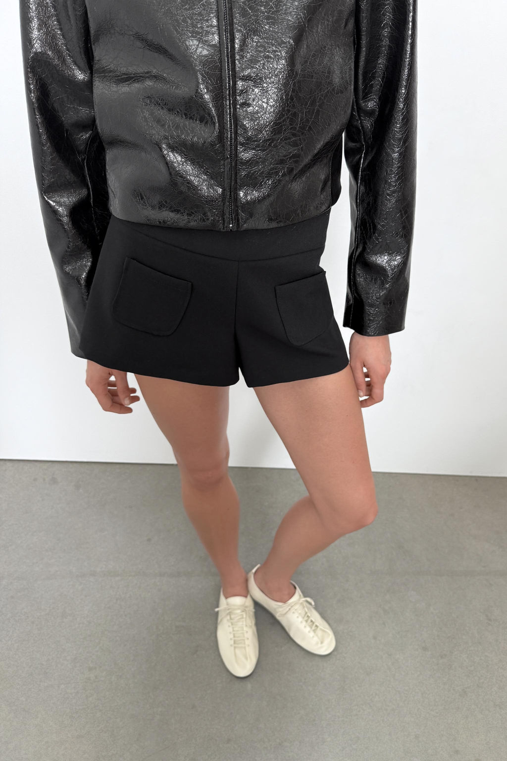 SHORTS MINI BOLSILLOS / Negro - Zara фото 3