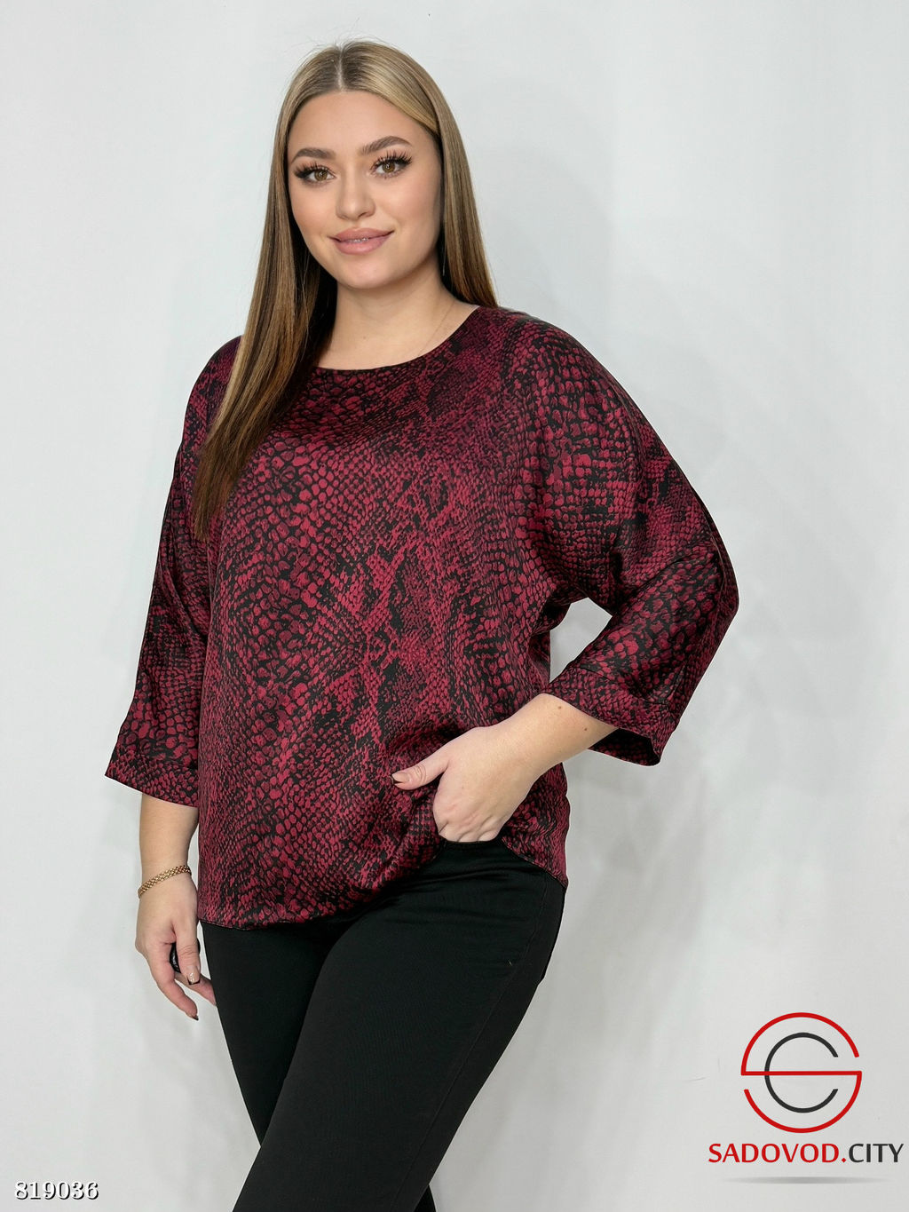 Женская кофта с принтом