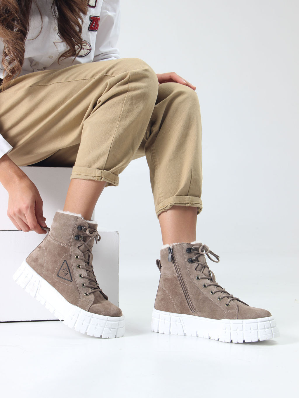 Ботинки 216.212131w. коричневый капучино замша/Шерсть